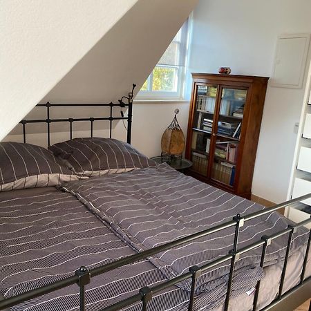 Helle Und Ruhige Dachgeschosswohnung Monachium Zewnętrze zdjęcie