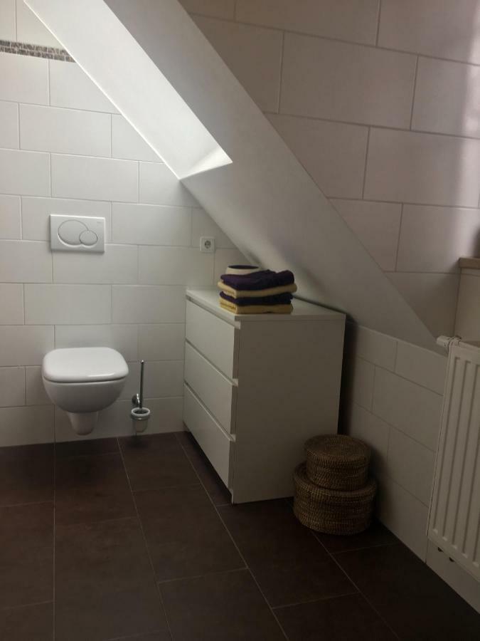 Helle Und Ruhige Dachgeschosswohnung Monachium Zewnętrze zdjęcie